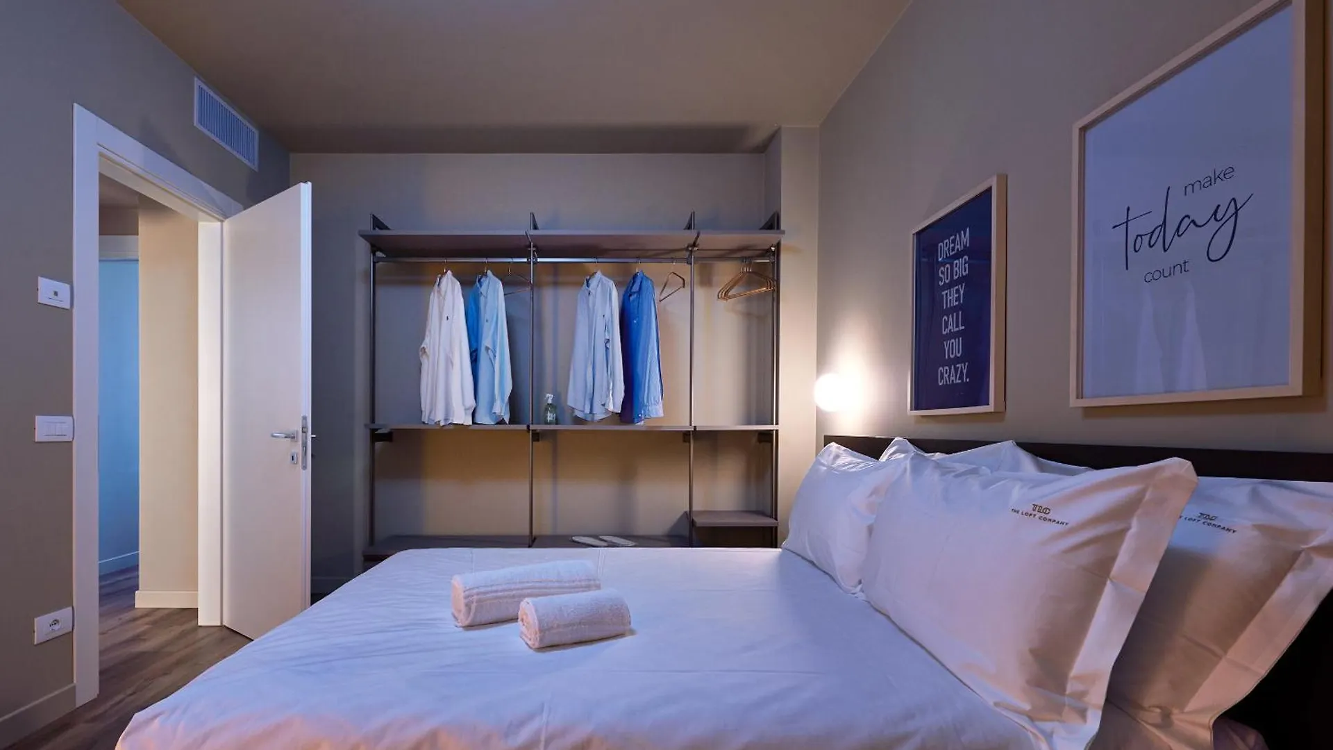 The School Venice, Boutique Loft Венеция